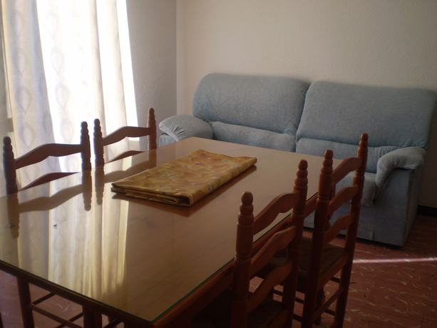 Imagen de la habitación del Hotel Apartamentos El Oasis. Foto 7