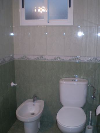 Imagen de la habitación del Hotel Apartamentos El Oasis. Foto 10