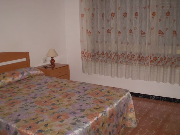 Imagen de la habitación del Hotel Apartamentos El Oasis. Foto 12