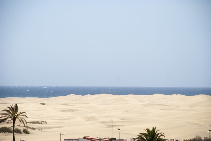 Imagen de los exteriores del Hotel Apartamentos El Paseo. Foto 14