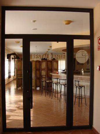 Imagen de la habitación del Hotel Apartamentos El Portón De La Sierra. Foto 11