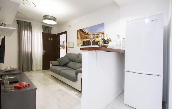 Imagen de la habitación del Hotel Apartamentos El Tajo. Foto 16