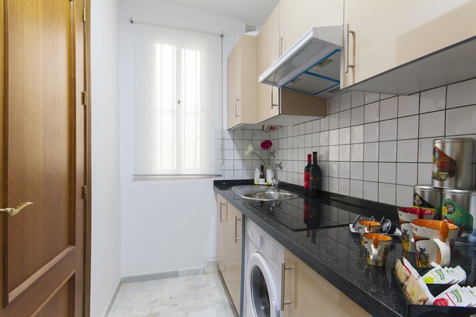 Imagen de la habitación del Hotel Apartamentos El Tajo. Foto 18