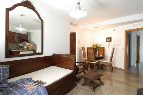 Imagen general del Hotel Apartamentos El Tranco del Mar. Foto 3