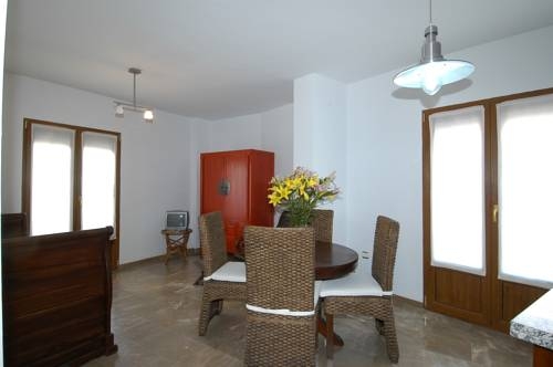 Imagen general del Hotel Apartamentos El Tranco del Mar. Foto 13