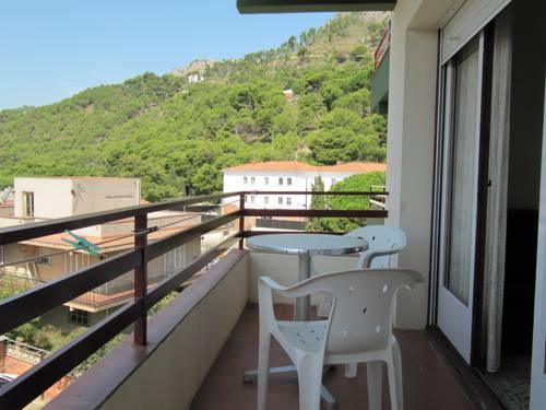Imagen general del Hotel Apartamentos Flomar. Foto 12