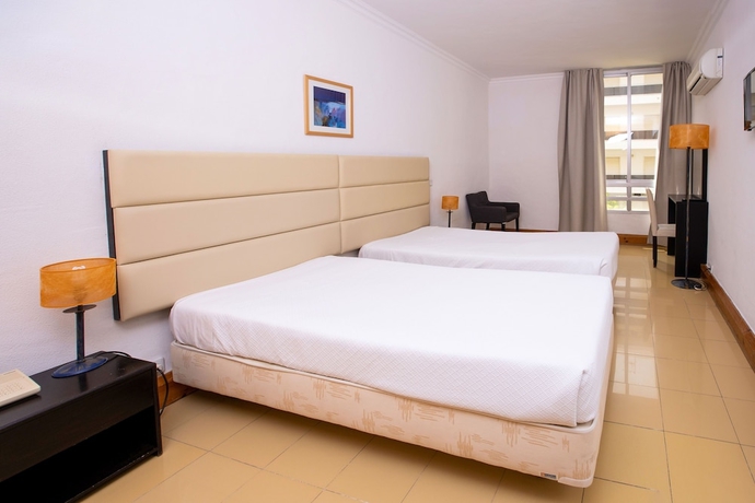 Imagen de la habitación del Hotel Apartamentos Foz Atlântida. Foto 15