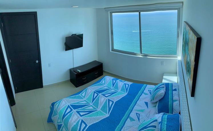 Imagen de la habitación del Hotel Apartamentos | Frente al Mar + Primera Linea de Playa | Piscina TOP. Foto 2