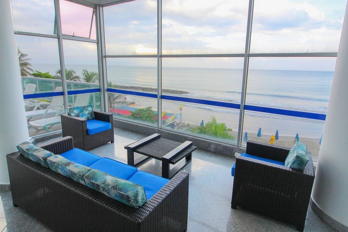 Imagen de los interiores del Hotel Apartamentos | Frente al Mar + Primera Linea de Playa | Piscina TOP. Foto 16
