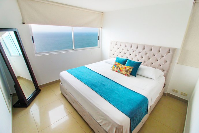 Imagen de la habitación del Hotel Apartamentos | Frente al Mar + Primera Linea de Playa | Piscina TOP. Foto 7