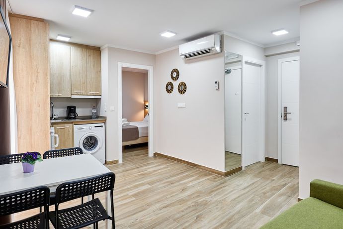 Imagen de la habitación del Hotel Apartamentos GBH Caballito de Mar. Foto 2