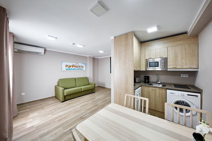 Imagen de la habitación del Hotel Apartamentos GBH Caballito de Mar. Foto 3