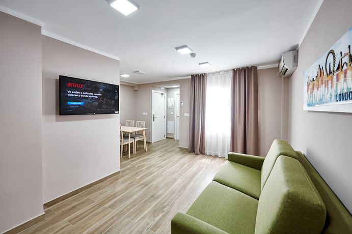 Imagen de la habitación del Hotel Apartamentos GBH Caballito de Mar. Foto 9