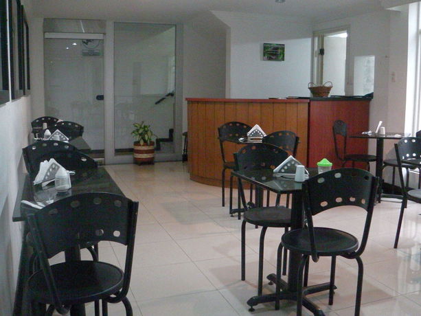 Imagen general del Hotel Apartamentos Galerias 52. Foto 2