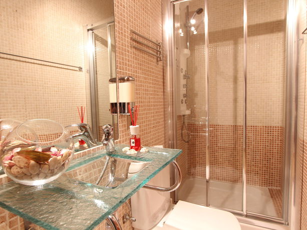 Imagen de la habitación del Hotel Apartamentos Good Stay Prado. Foto 8