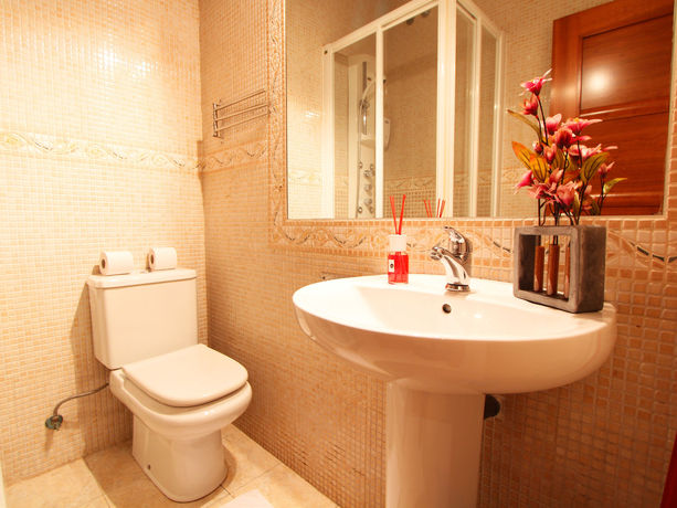 Imagen de la habitación del Hotel Apartamentos Good Stay Prado. Foto 10