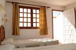 Imagen de la habitación del Hotel Apartamentos Guanarama. Foto 2