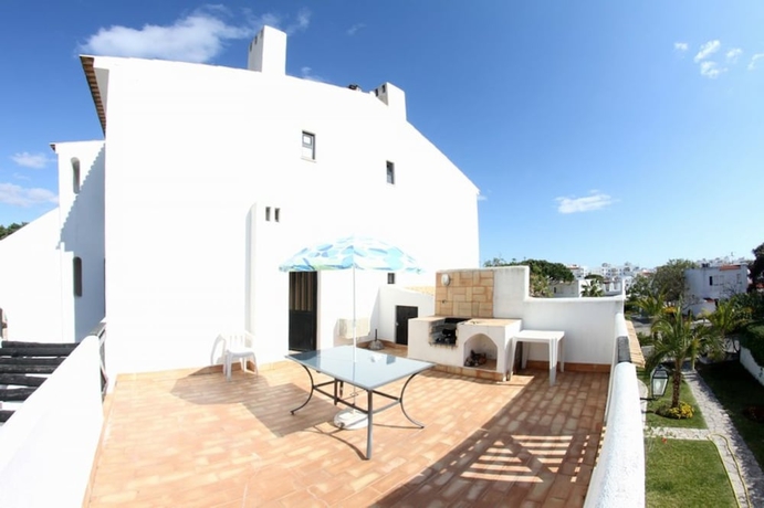 Imagen de la habitación del Hotel Apartamentos Honório. Foto 13