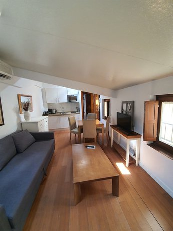 Imagen de la habitación del Hotel Apartamentos Huertas. Foto 2