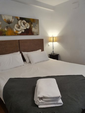 Imagen de la habitación del Hotel Apartamentos Huertas. Foto 12