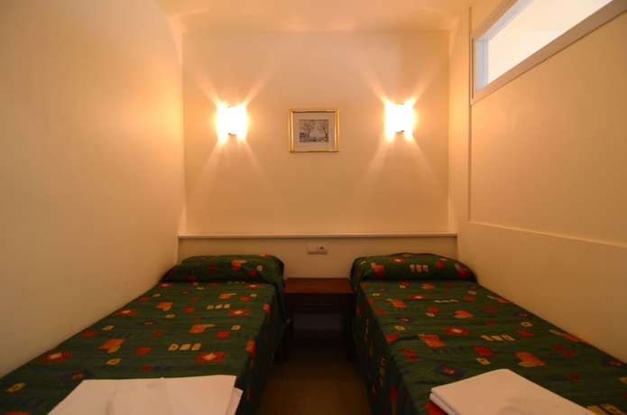 Imagen de la habitación del Hotel Apartamentos Jardins del Mar. Foto 17