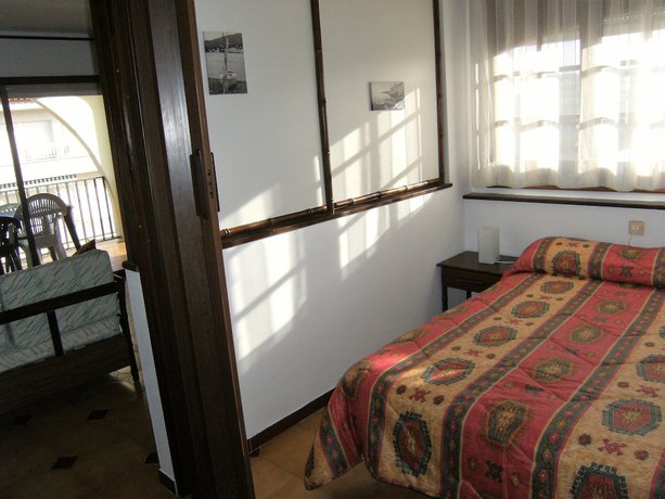 Imagen de la habitación del Hotel Apartamentos Jardins del Mar. Foto 20