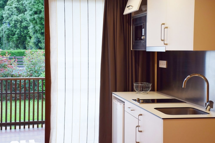 Imagen de la habitación del Hotel Apartamentos La Barzana. Foto 14