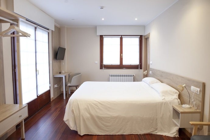Imagen de la habitación del Hotel Apartamentos La Canal. Foto 3