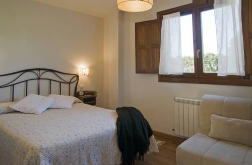 Imagen de los interiores del Hotel Apartamentos La Cruz De Paderne. Foto 12