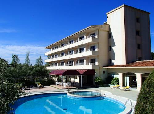 Imagen de la habitación del Hotel Apartamentos La Masia. Foto 2