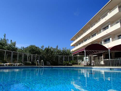 Imagen de la habitación del Hotel Apartamentos La Masia. Foto 4