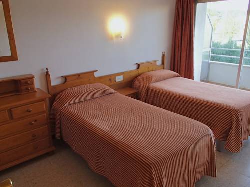 Imagen de la habitación del Hotel Apartamentos La Masia. Foto 6