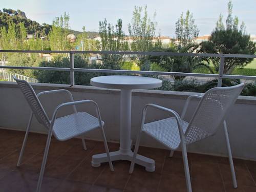 Imagen de la habitación del Hotel Apartamentos La Masia. Foto 7