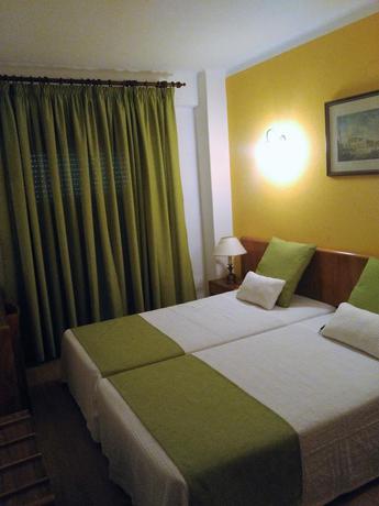 Imagen de la habitación del Hotel Apartamentos Lindomar. Foto 3