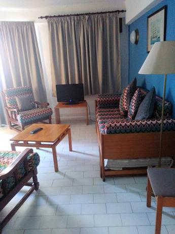 Imagen de los interiores del Hotel Apartamentos Lindomar. Foto 10