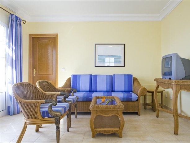 Imagen general del Hotel Apartamentos Livvo Coloradamar. Foto 1