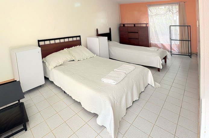 Imagen de la habitación del Hotel Apartamentos Los Alc&aacute;zares. Foto 13