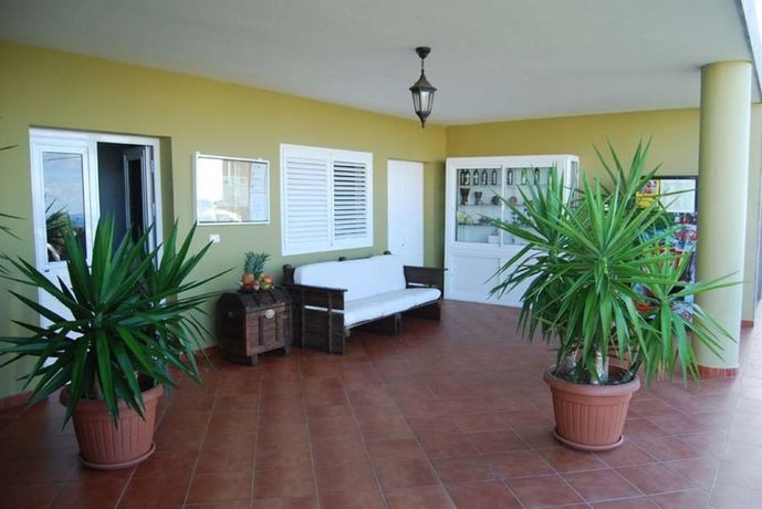 Imagen de los exteriores del Hotel Apartamentos Los Verodes. Foto 12