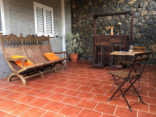 Imagen de los exteriores del Hotel Apartamentos Los Verodes. Foto 13