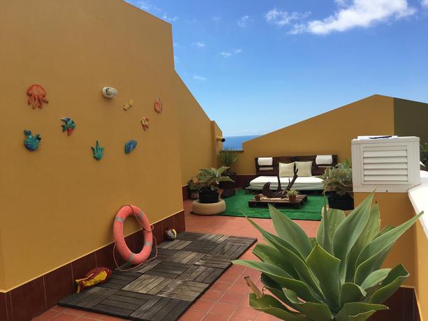 Imagen de los exteriores del Hotel Apartamentos Los Verodes. Foto 17