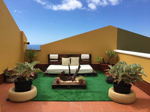 Imagen de los exteriores del Hotel Apartamentos Los Verodes. Foto 19