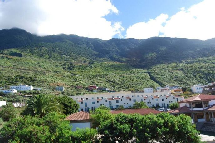 Imagen de los exteriores del Hotel Apartamentos Los Verodes. Foto 23