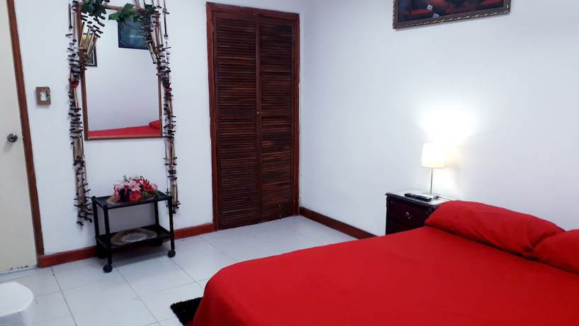 Imagen de la habitación del Hotel Apartamentos Manga Real. Foto 12