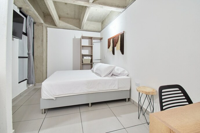 Imagen de la habitación del Hotel Apartamentos Mangata living. Foto 16