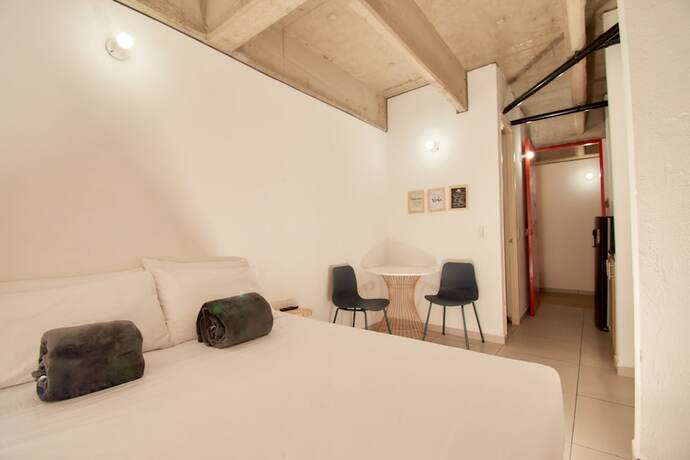 Imagen de la habitación del Hotel Apartamentos Mangata living. Foto 18