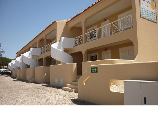 Imagen general del Hotel Apartamentos Mar Sol Villas. Foto 1
