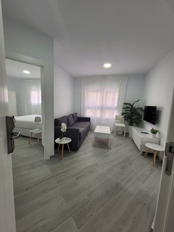 Imagen de la habitación del Hotel Apartamentos Mar de Coral. Foto 5