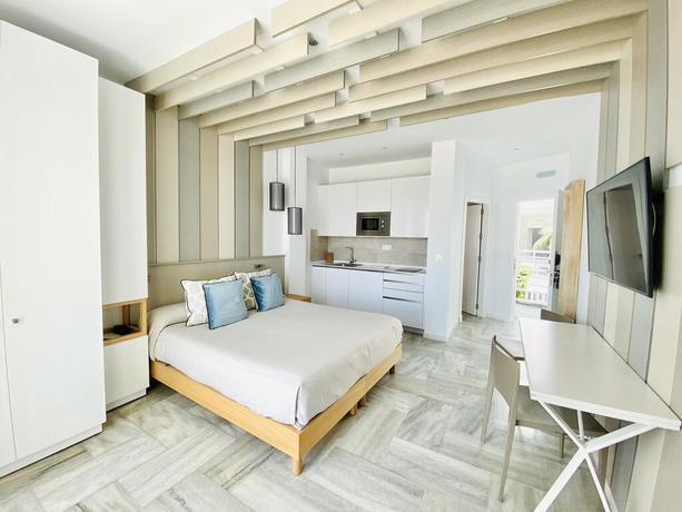 Imagen general del Hotel Apartamentos Marina Luz. Foto 5