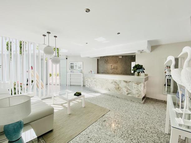 Imagen general del Hotel Apartamentos Marina Luz. Foto 6