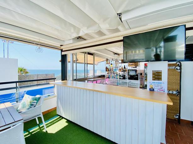 Imagen general del Hotel Apartamentos Marina Luz. Foto 10